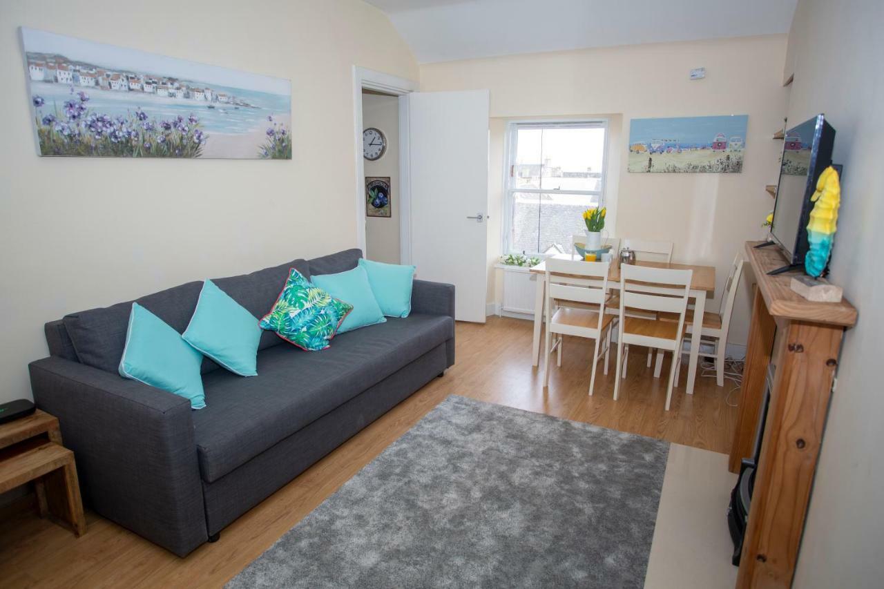 Spacious 2 Bed Apartment In The Heart Of Old Town Edinburg Exteriör bild